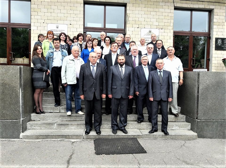 �����������ò� ²��������� � ����������²: �����ֲ� �� ����ֲ��, 